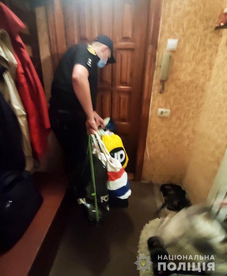 У Рівному поліцейські допомогли жінці, яка стала жертвою домашнього насильства