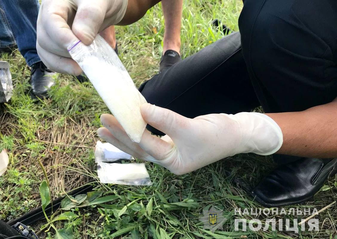 В ДТП на Рівненщині загинув водій легковика, в якому виявили наркотичні речовини