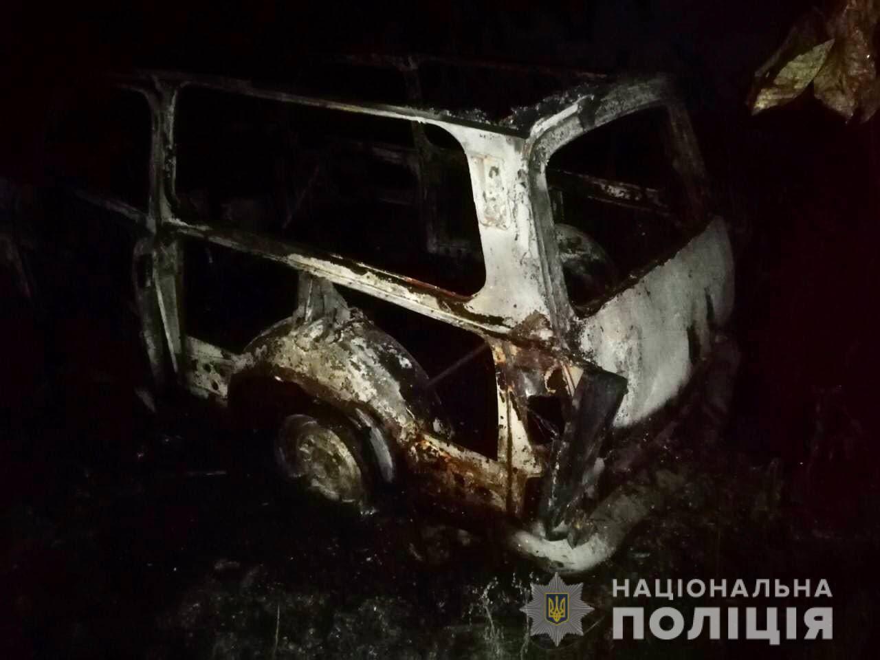 Вчора біля Рівного підпалили автівку