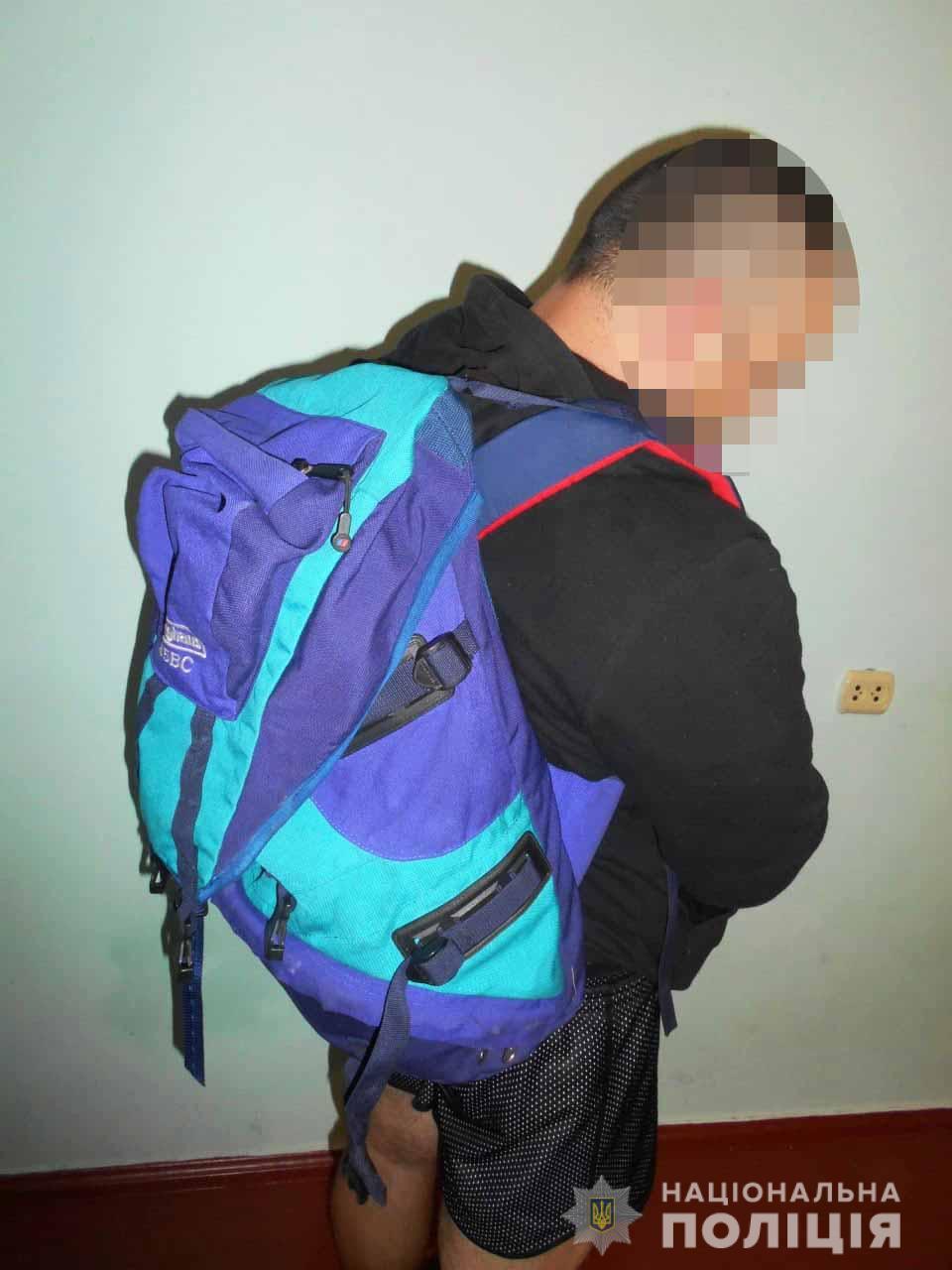 Завдяки сусідці рівненські поліцейські затримали «квартирника»