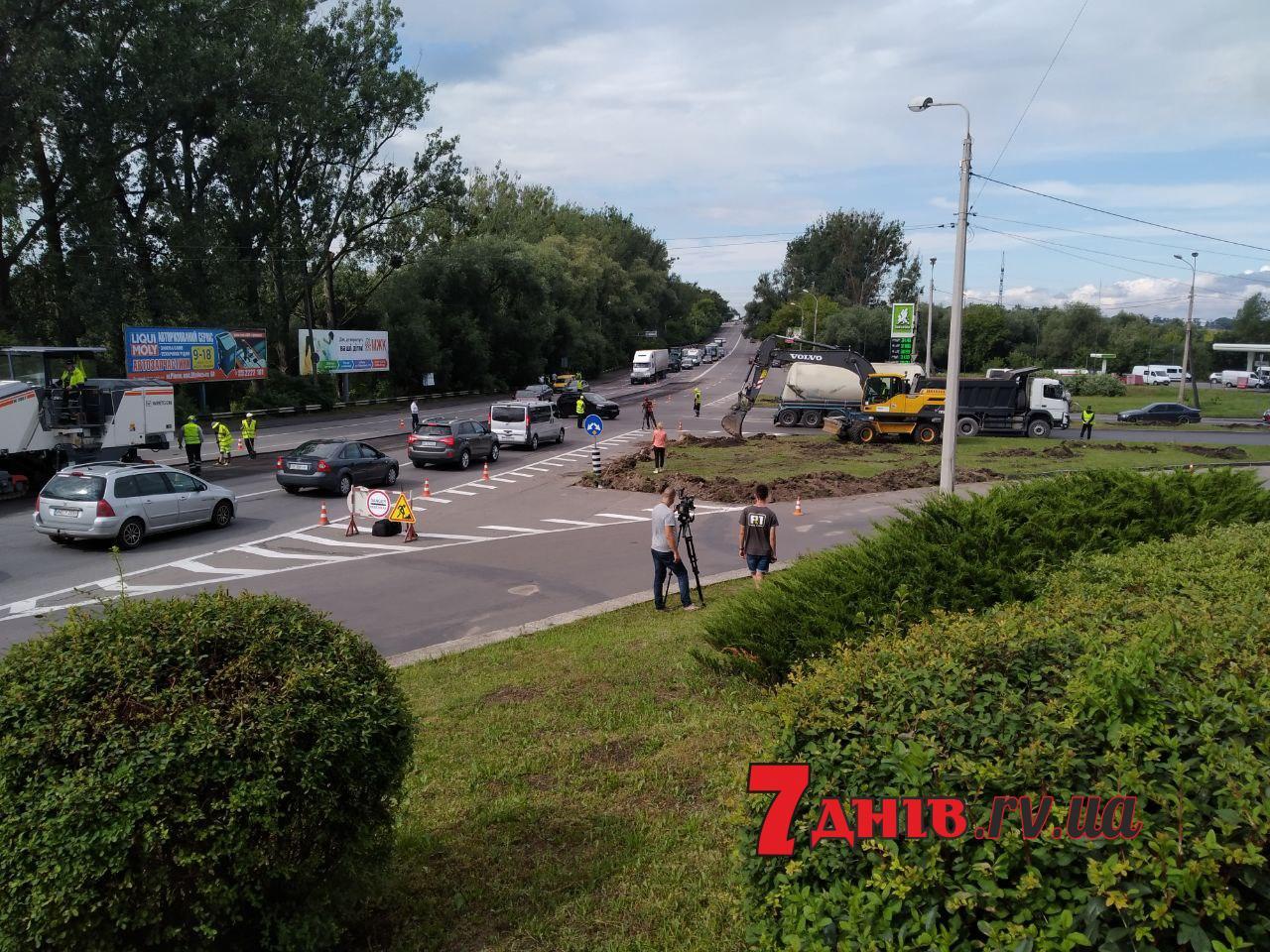 Автокільце на Макарова у Рівному обіцяють збудувати за три місяці (фото)