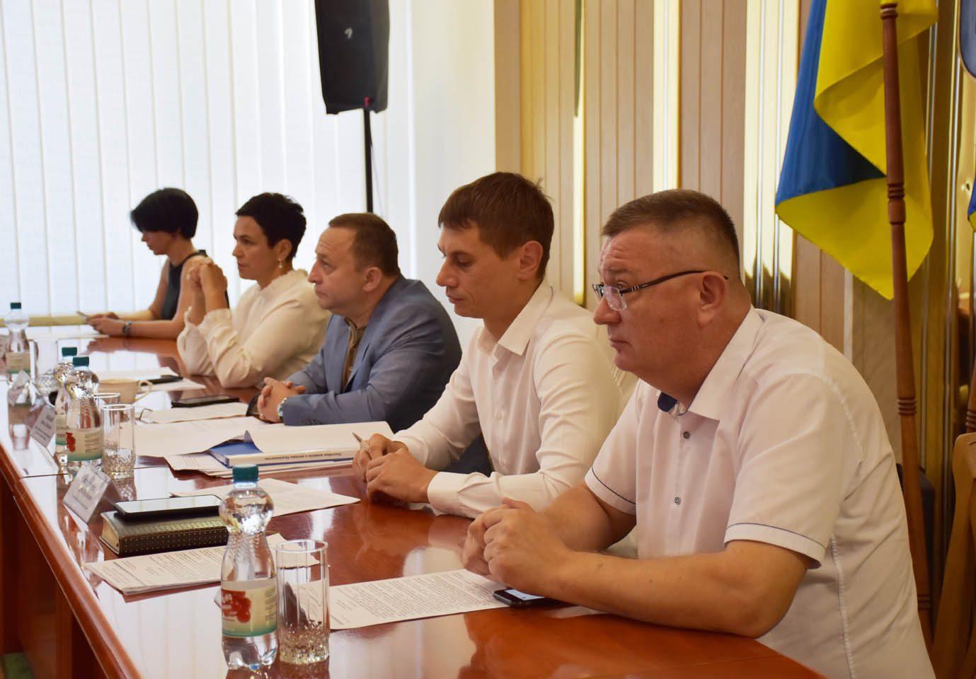 В обласній раді розподілили 11 млн грн бюджету розвитку Рівненщини В обласній раді розподілили 11 млн грн бюджету розвитку Рівненщини