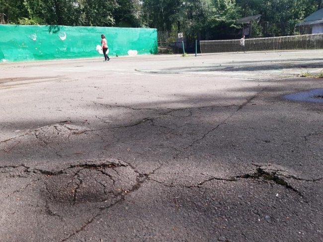 У Рівному займуться питанням тенісних кортів у парку