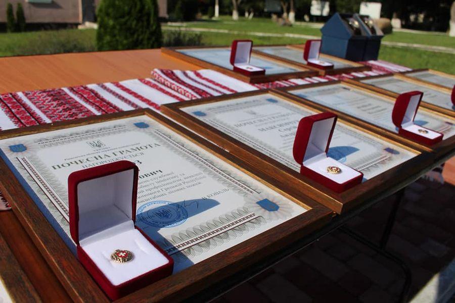 Очільник Рівненщини відзначив рятувальників, які повернулися із Грецької Республіки