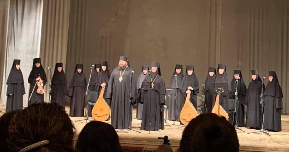 На сцені рівненського драмтеатру співали рідною мовою Ісуса