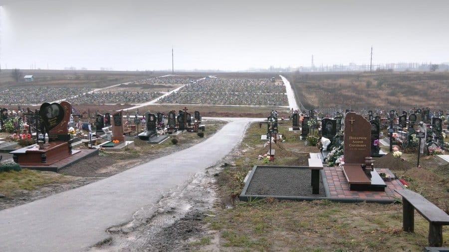 У Рівному розширюють кладовище “Нове”
