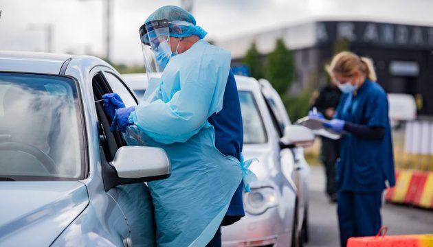 Влада Фінляндії скасовує соціальну дистанцію