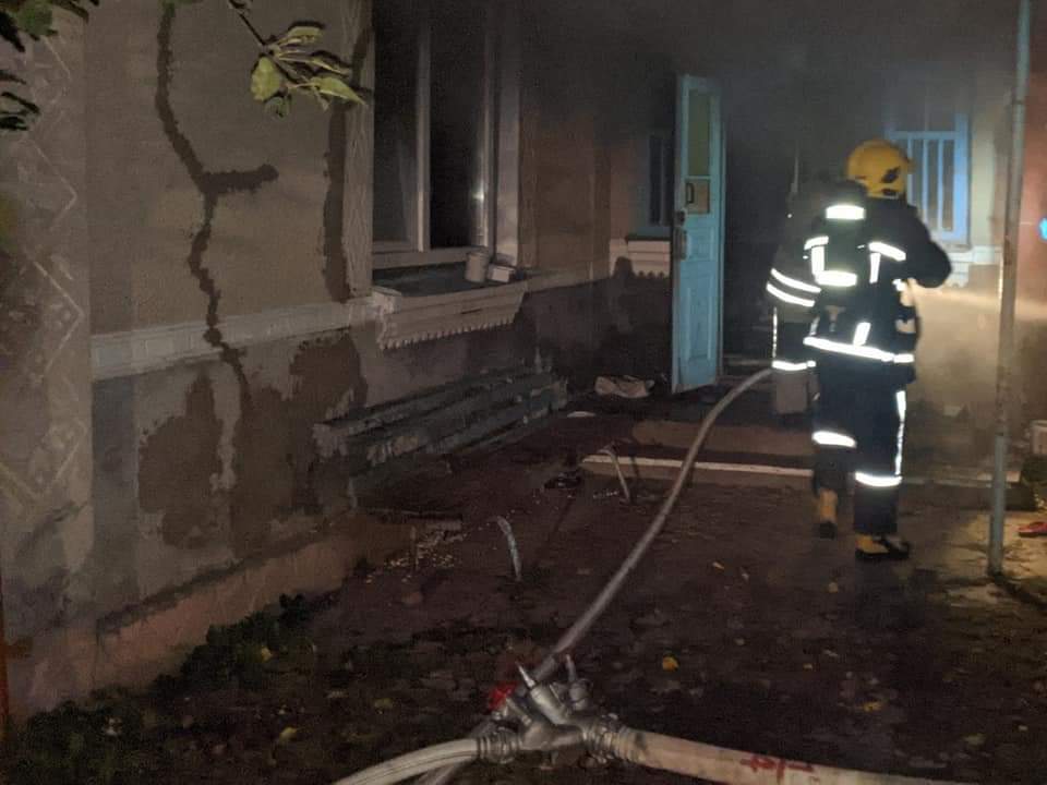 Демидівські вогнеборці врятували від знищення вогнем житловий будинок