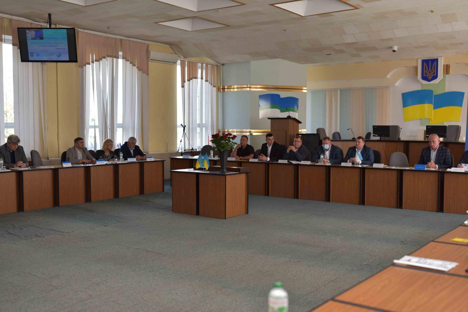 За підтримки Рівненської  митниці відбулося засідання «круглого столу» з представниками бізнесу