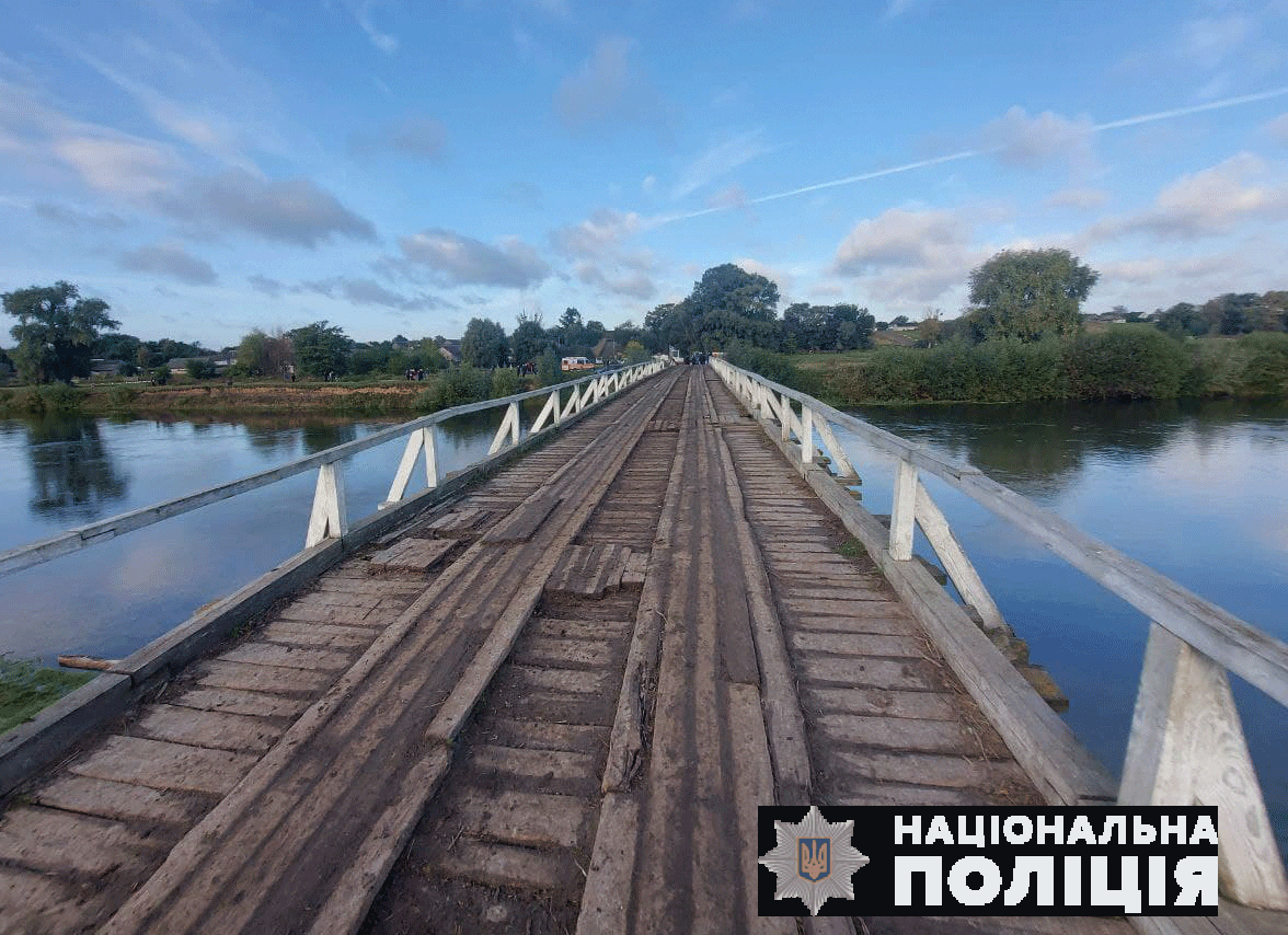 Стали відомі деякі подробиці, щодо падіння автівки у річку