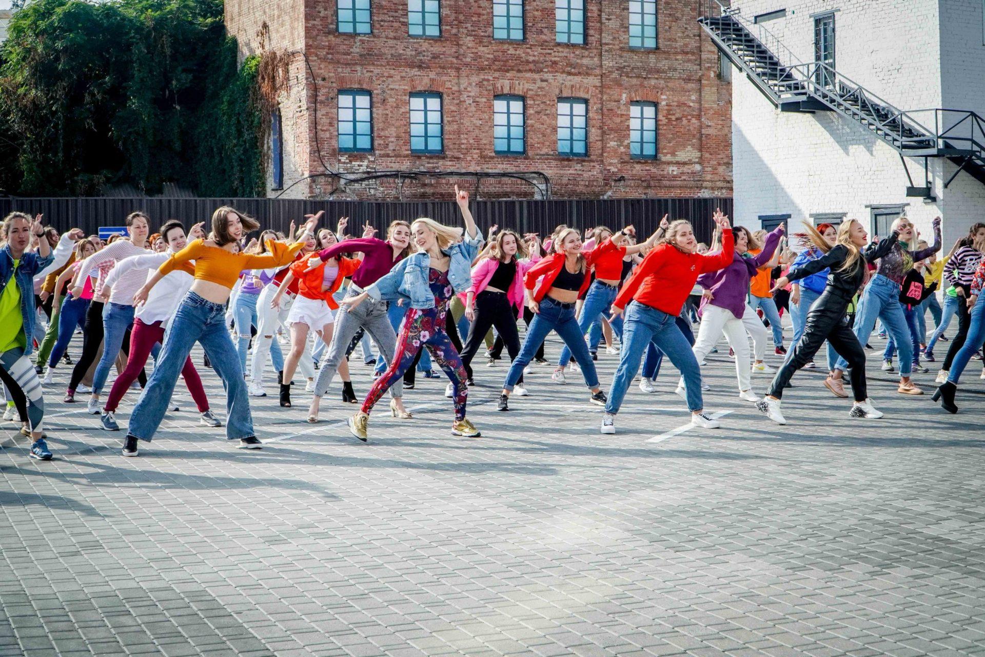 Трек MONATIK потрапив до Книги рекордів України Трек MONATIK потрапив до Книги рекордів України