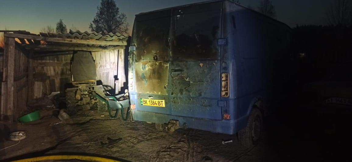 На Сарненщині вогнеборці ліквідували пожежу у приватному господарстві