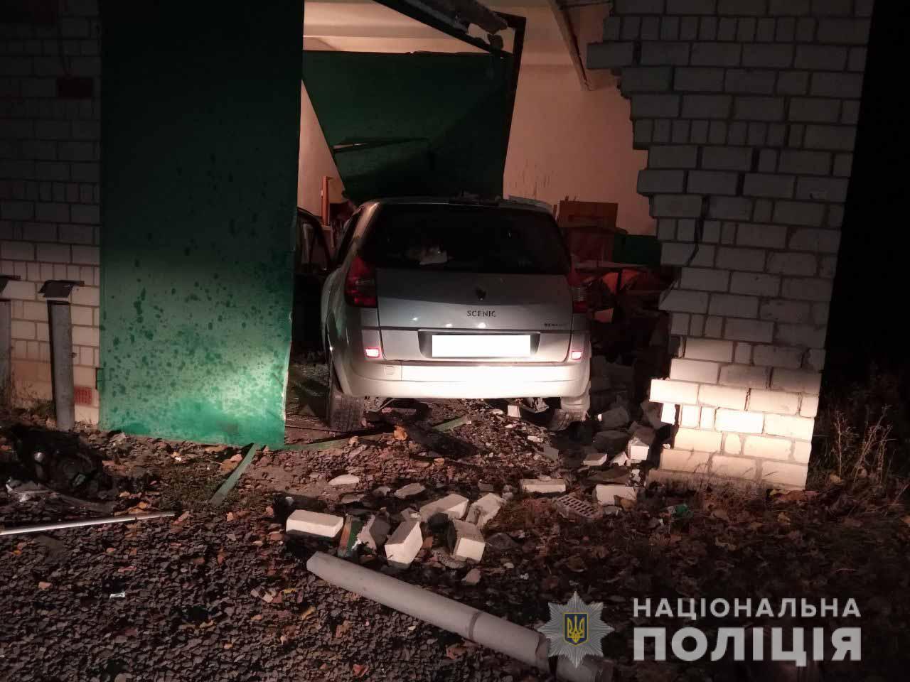 Поліцейські Вараша затримали нетверезого порушника, який виявився крадієм автівки