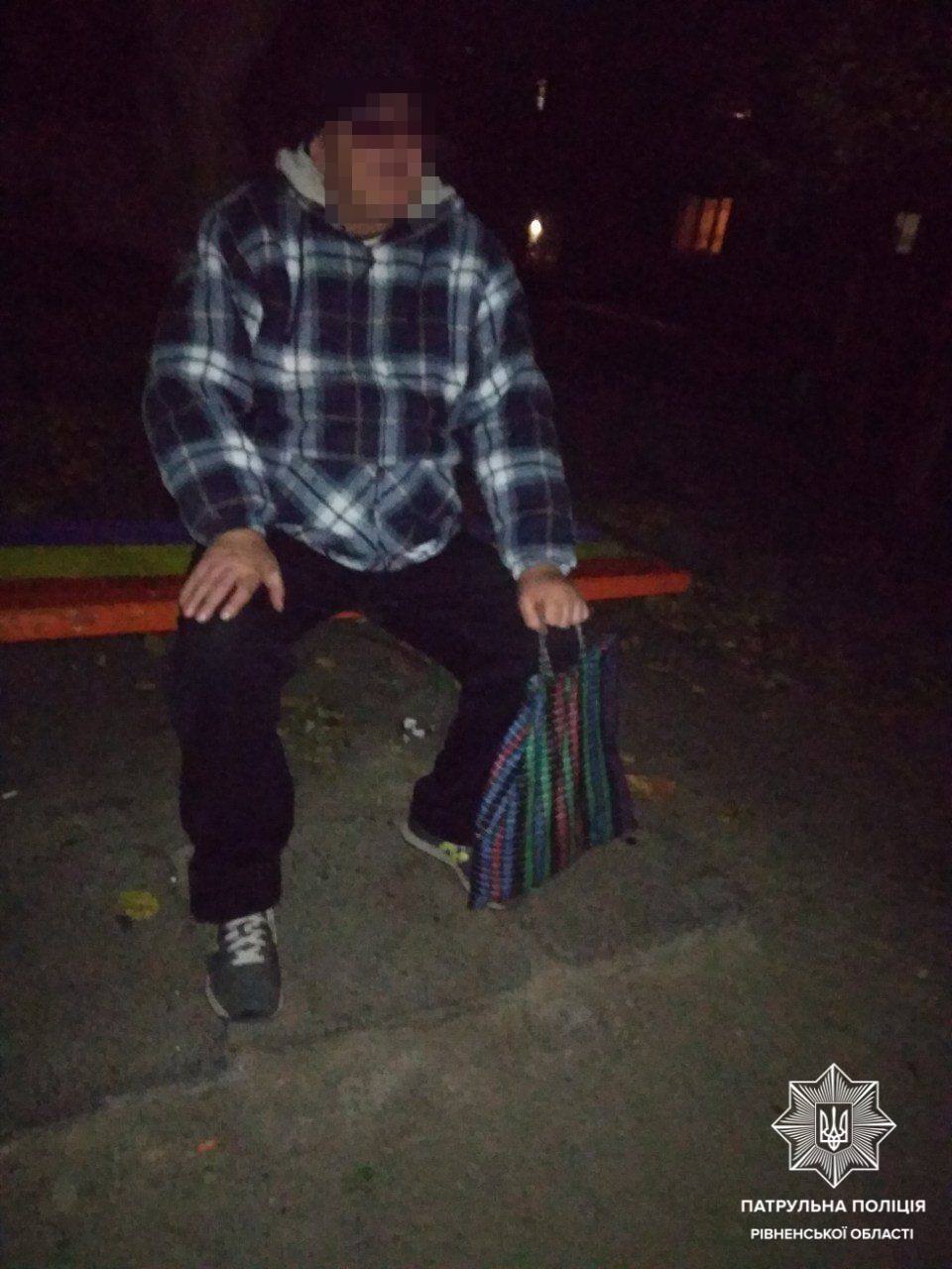 Сарненські патрульні знайшли дідуся, який перебував у розшуку