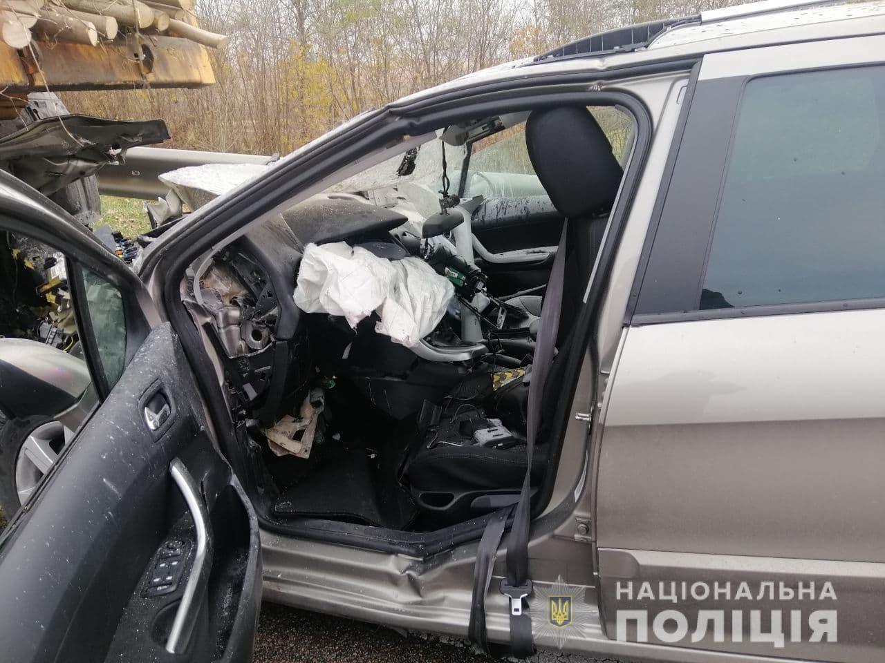 В ДТП на Рівненщині загинув водій автівки