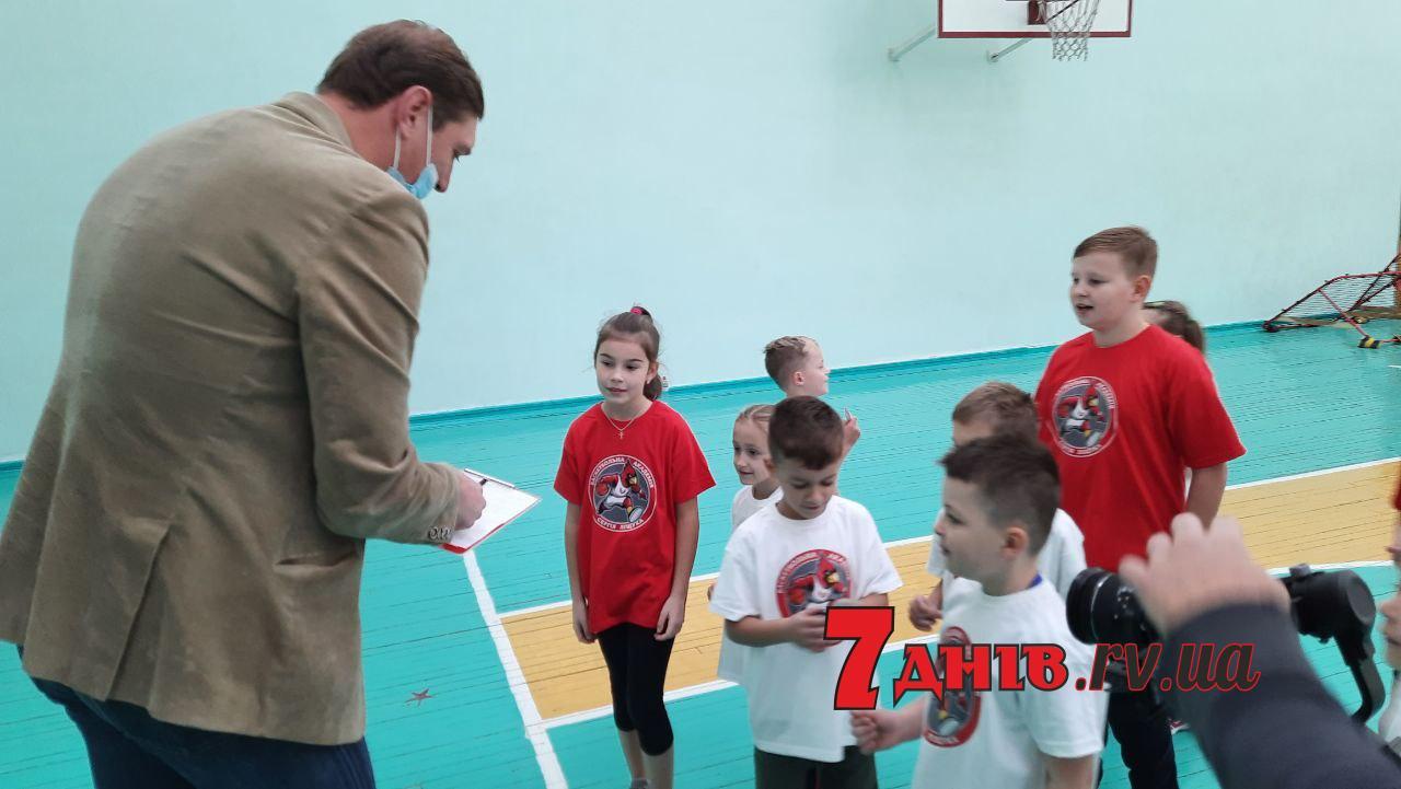 В Рівному презентували Баскетбольну академію Сергія Ліщука (ВІДЕО)