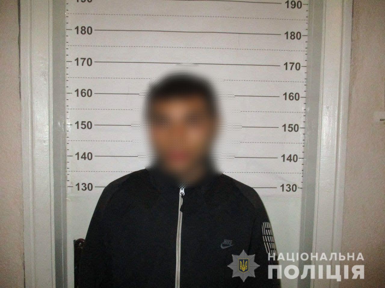 Зловмисника, який викрав 11 тисяч гривень у пенсіонерки на Рівненщині оперативно затримали