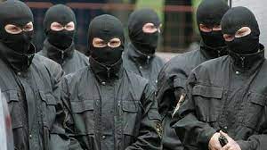 Група осіб у балаклавах на Рівненщині вчиняють бійки