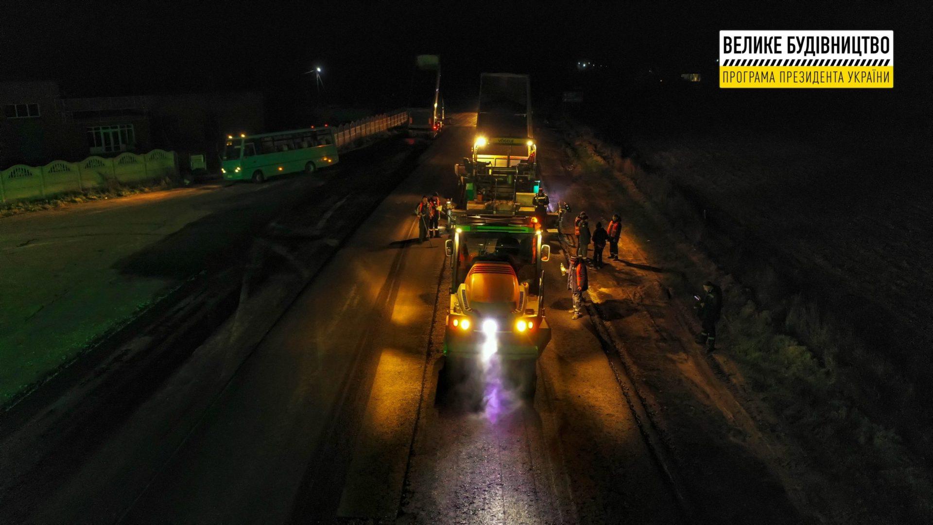 На Рівненському Поліссі триває «Велике будівництво» доріг(ВІДЕО) На Рівненському Поліссі триває «Велике будівництво» доріг(ВІДЕО)