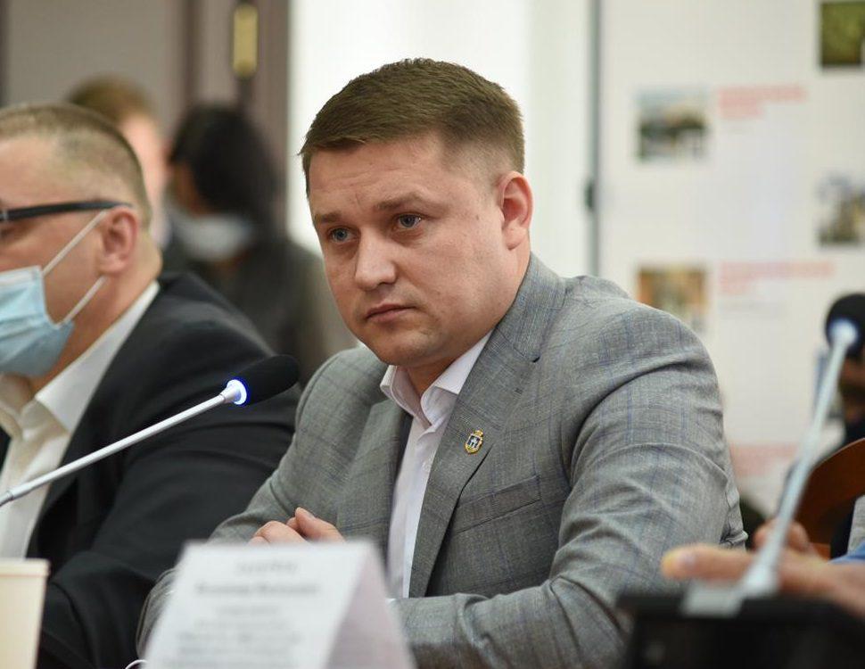 «Не лишайте рівнян жебраками, а місто без розвитку», &#8211; обурені рівняни вийшли під стіни ОДА