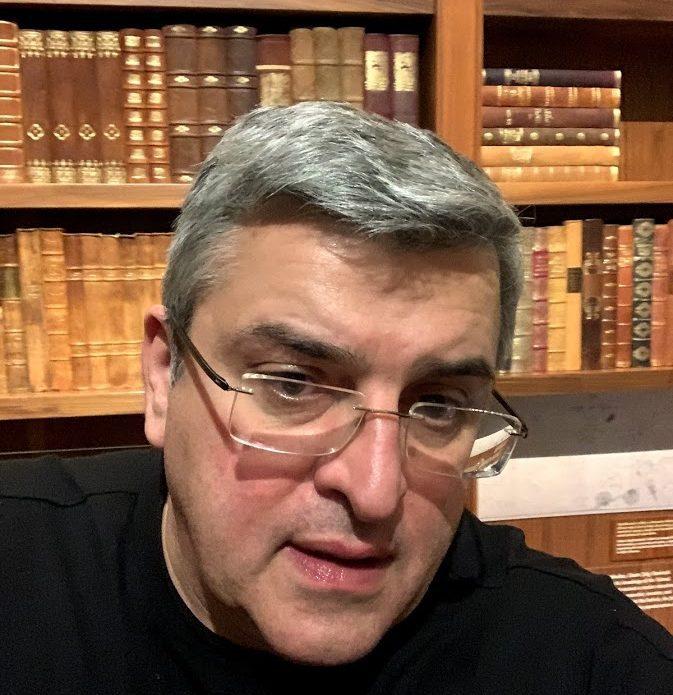 Грузинський експерт забажав спілкуватися росйською мовою з українським журналістом