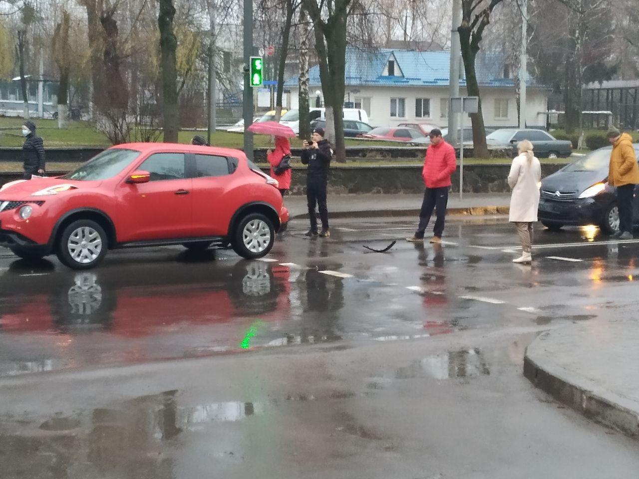 В Рівному з самого ранку сталася ДТП
