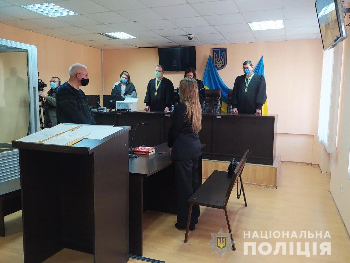 На п’ятнадцять років позбавлення волі засудили скульптора за скоєні особливо тяжкі злочини