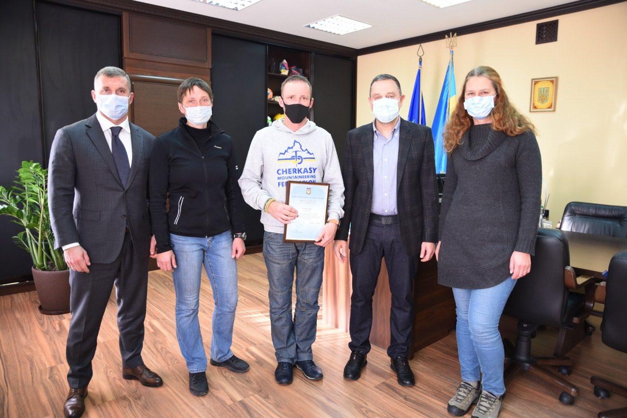 Житель Рівненщини отримав відзнаку від міністра