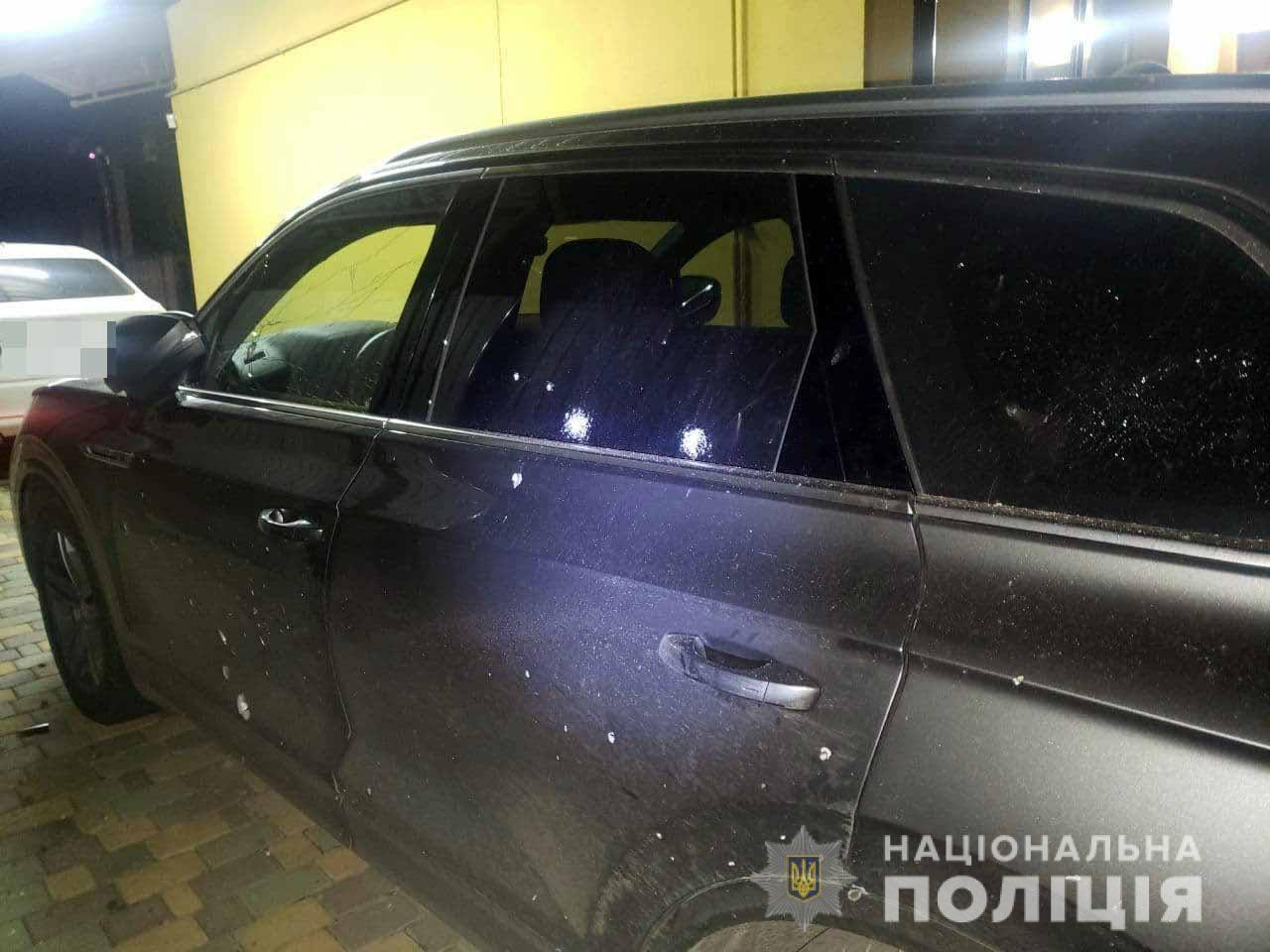В Рівному на подвір’я власника будівельної фірми кинули гранату