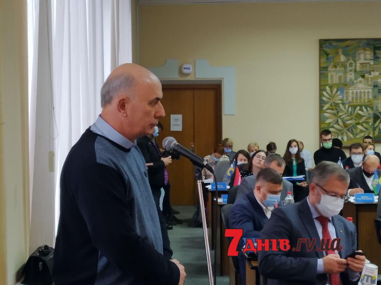 Сьогодні на сесії Рівненської міської ради &#8211; аншлаг