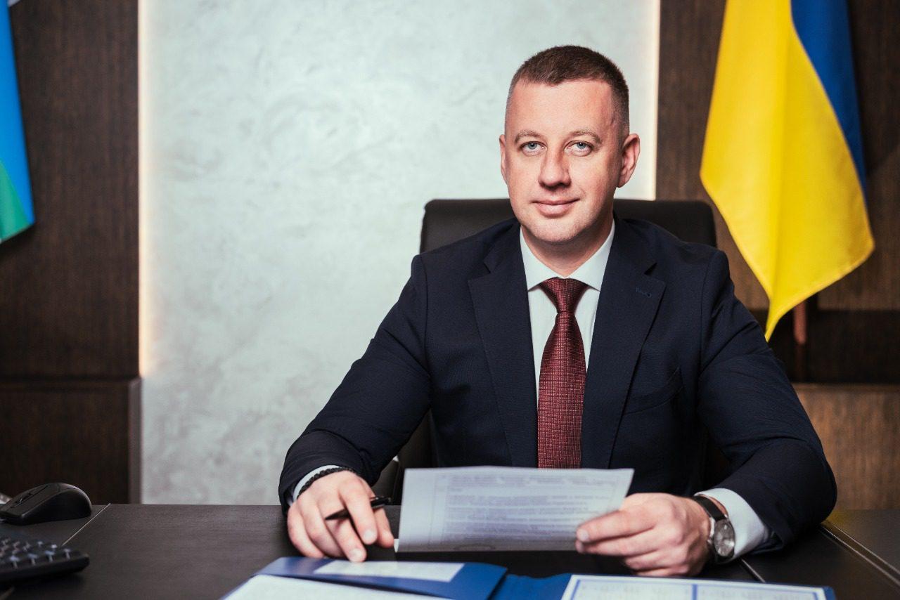 Аби врятувати дитину рівненський чиновник перерахував свою місячну зарплату