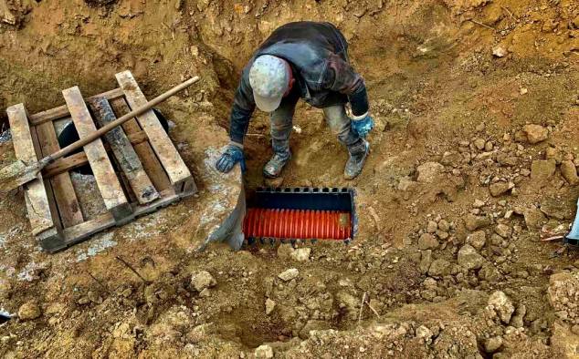 Рівнеоблводоканал замінить 180 метрів мереж у одному з мікрорайонів Рівного (фото)