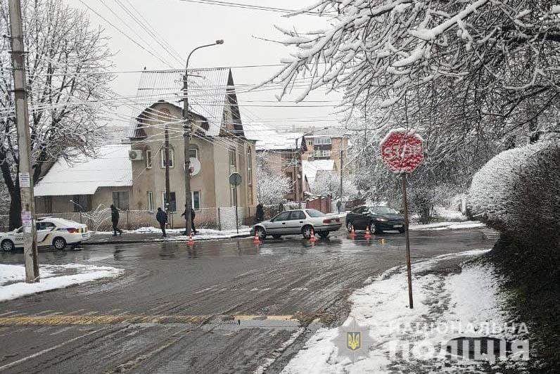 У Рівному в автопригоді постраждала вагітна
