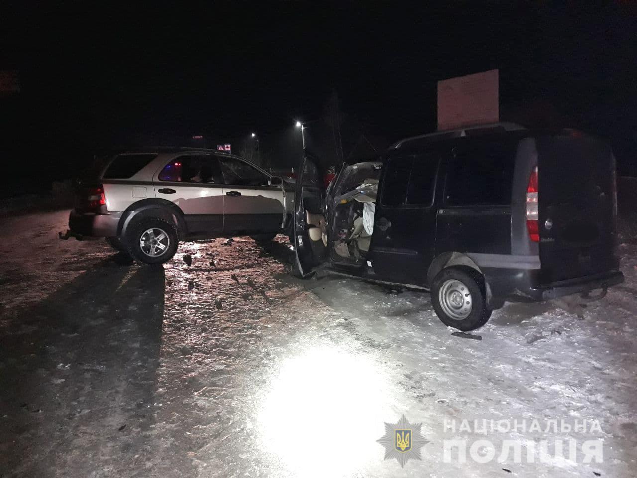 Поліцейські розшукують водія за спричинену ДТП із трьома потерпілими у Вараському районі