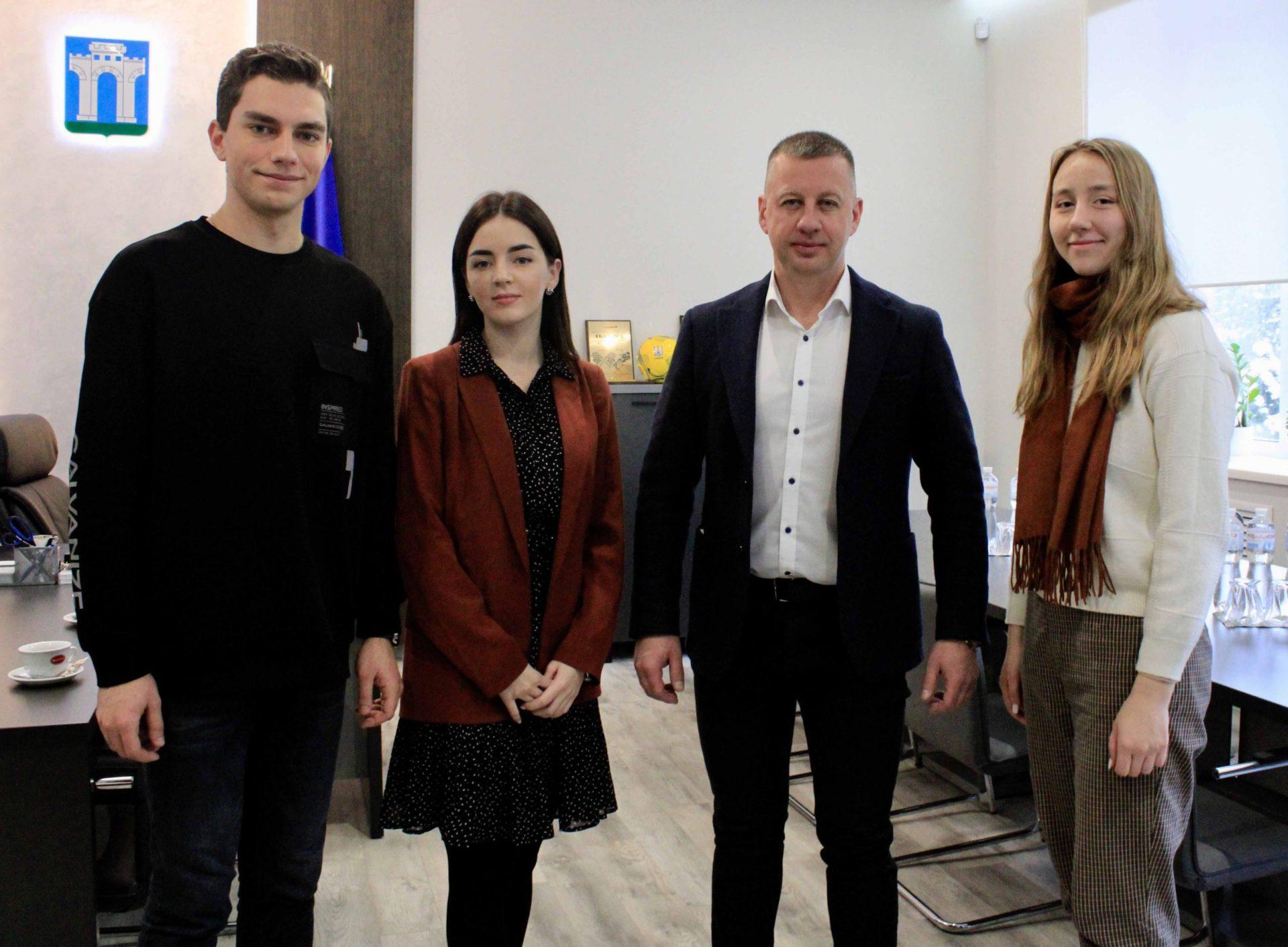 До міської Ради Рівного студенти звертаються за практичним досвідом До міської Ради Рівного студенти звертаються за практичним досвідом