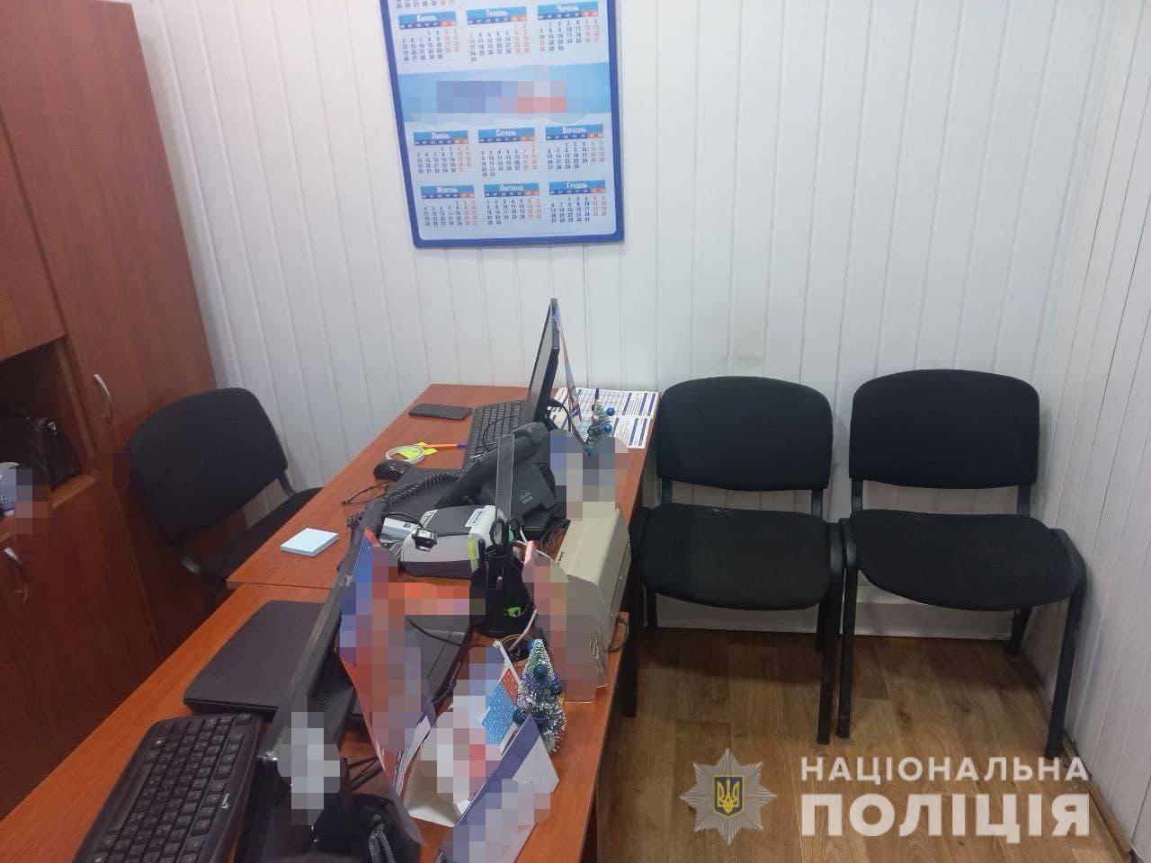 У Рівному затримали костопільчанина за розбійний напад на кредитну спілку