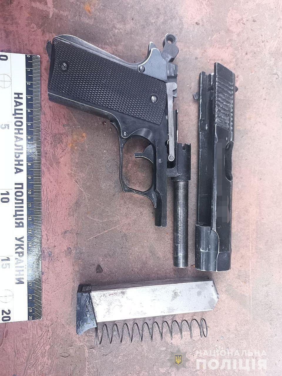 У Рівному затримали костопільчанина за розбійний напад на кредитну спілку