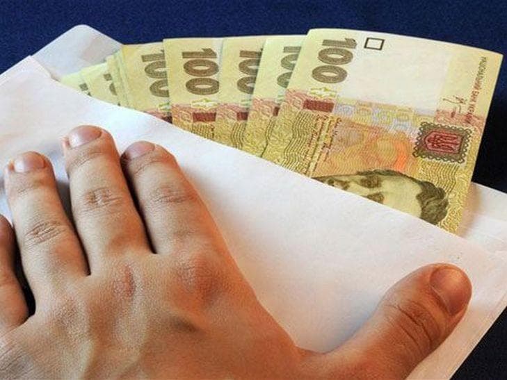 Викладачку на Рівненщині підозрюють в отриманні хабаря від студента