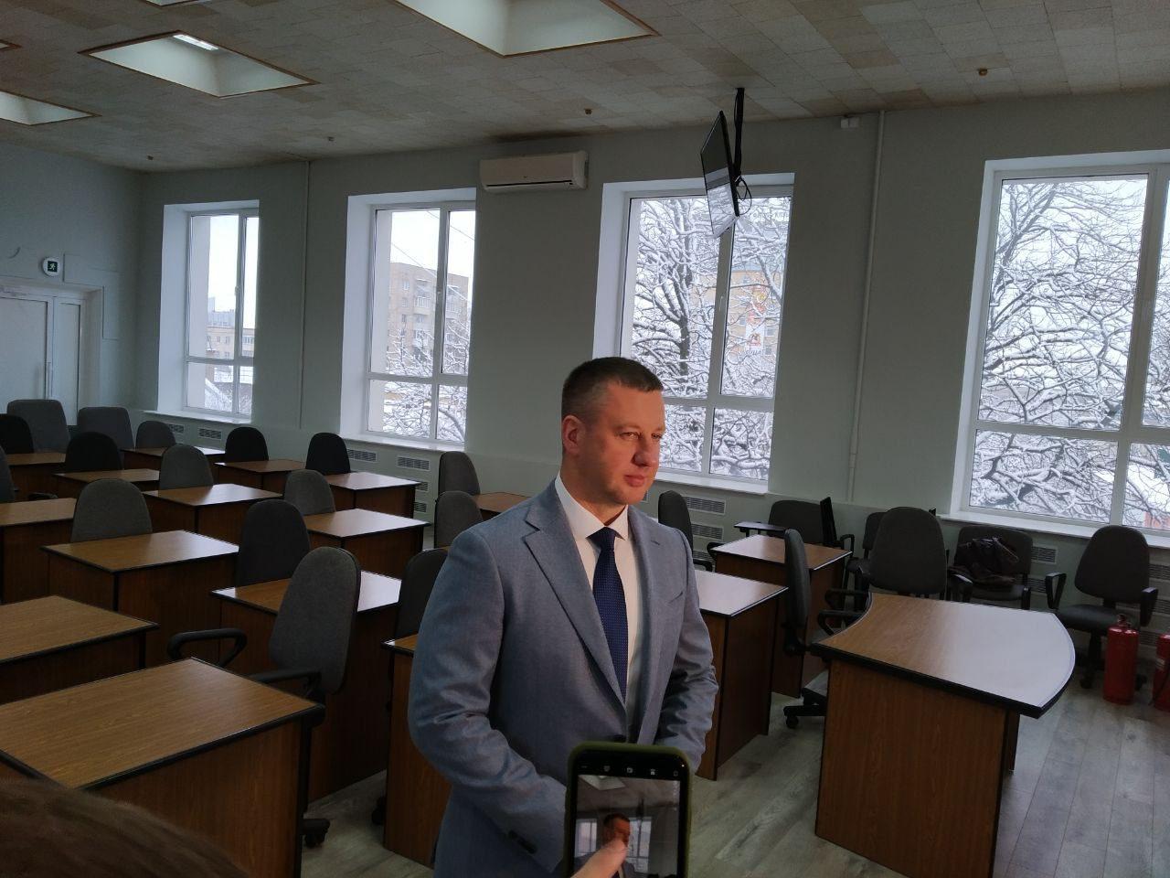 Оновлення сесійної зали Рівнеради обійшлося в 130 тис грн