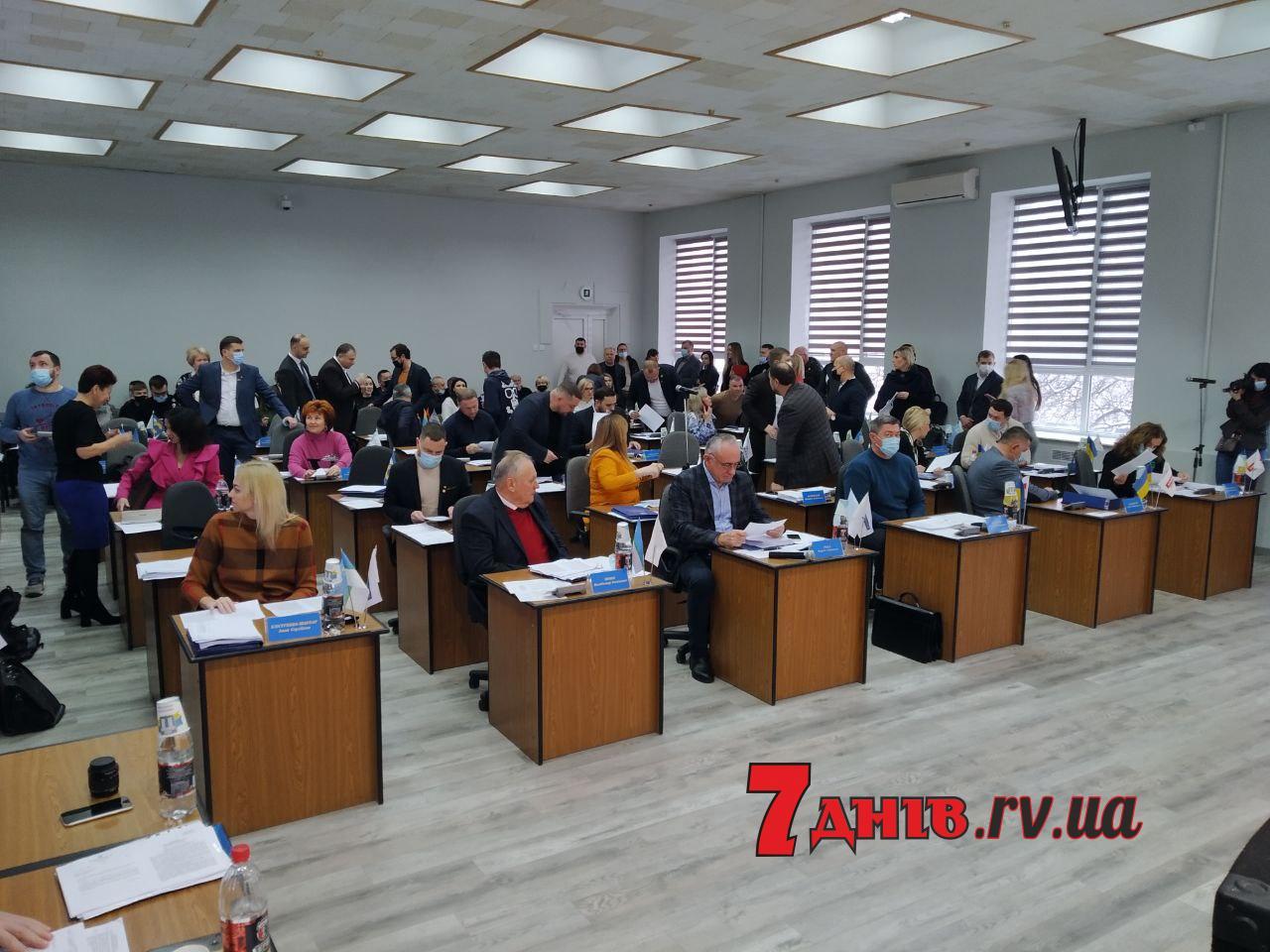 Рівнерада розгляне кілька сотень питань