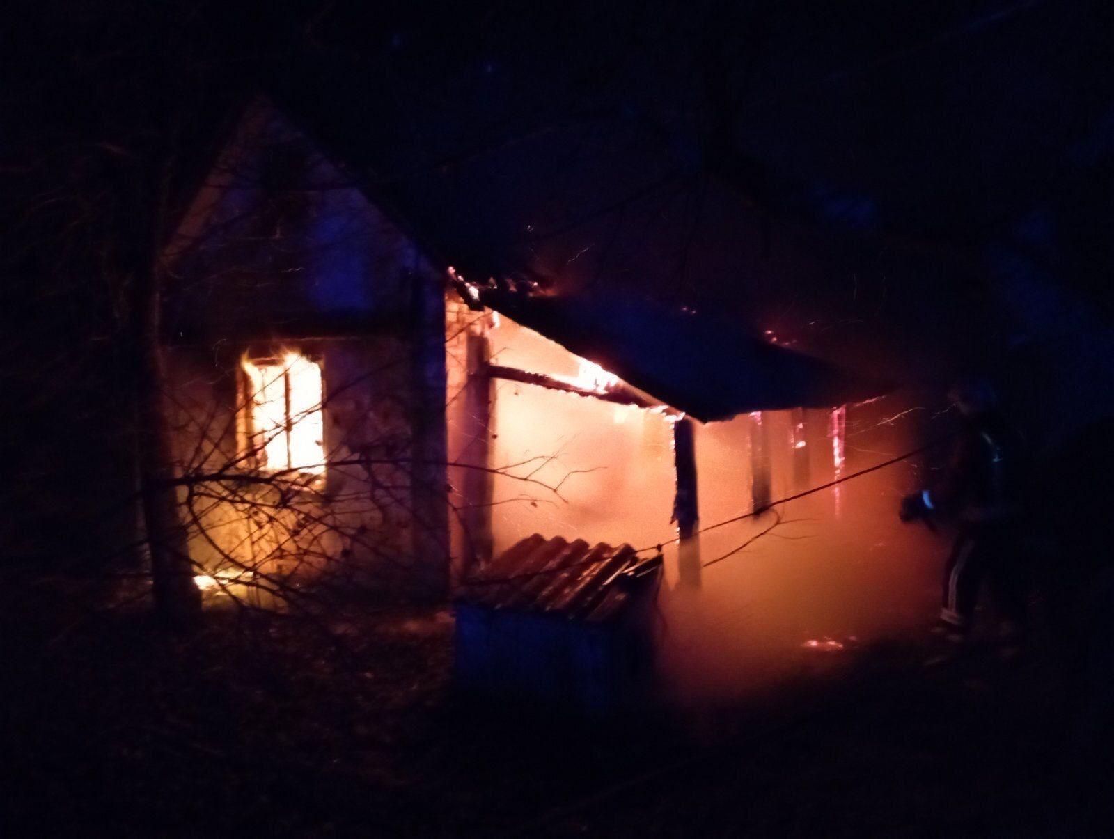 5 пожеж ліквідували за добу рятувальники Рівненщини