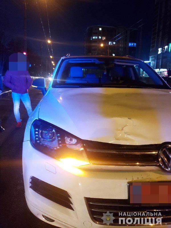 Під колесами позашляховика у Рівному загинула пішохідка