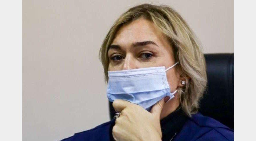 У базу “Миротворця” внесли суддю, яка арештувала майно Порошенка