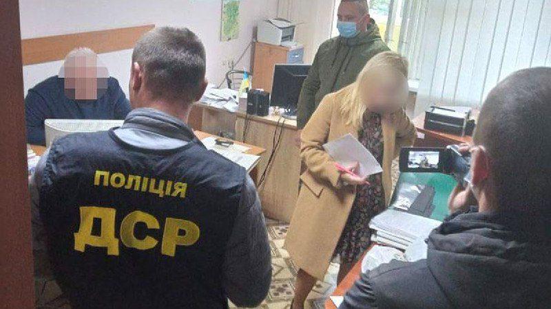 У Рівному вдруге викрили на хабарі чиновника Держпраці
