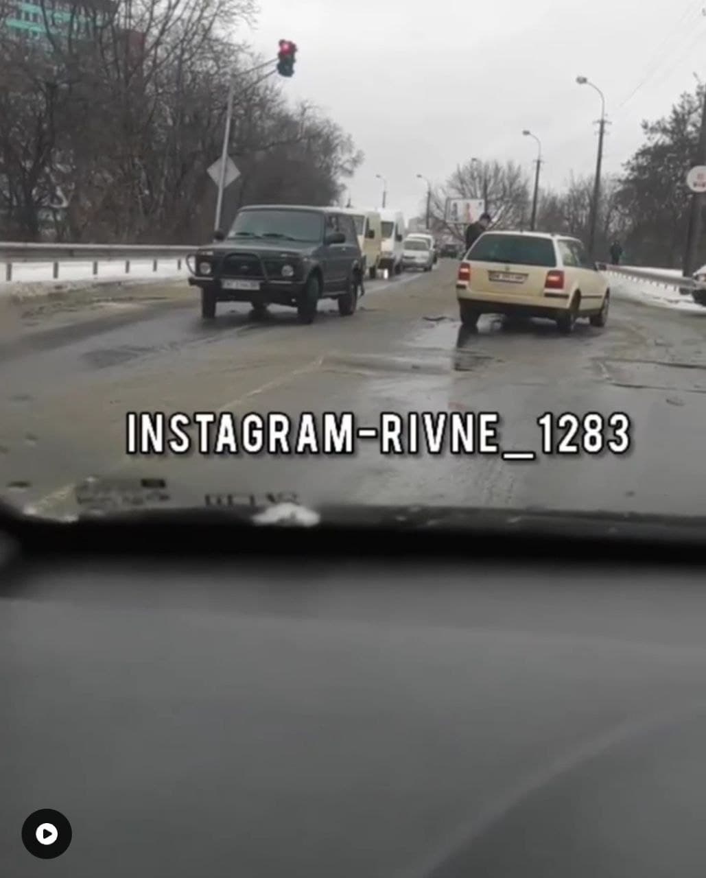У Рівному на Степана Бандери ДТП У Рівному на Степана Бандери ДТП