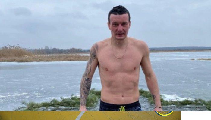 Відомий футболіст пірнав в ополонку на Рівненщині