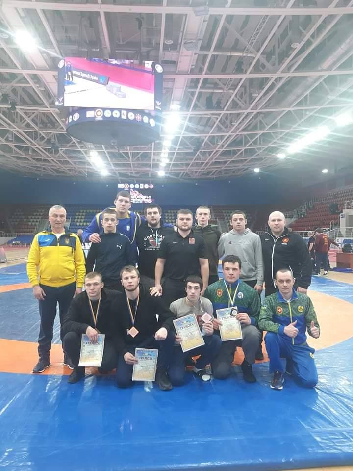 «Срібло» і три «бронзи» вибороли борці з Рівненщини