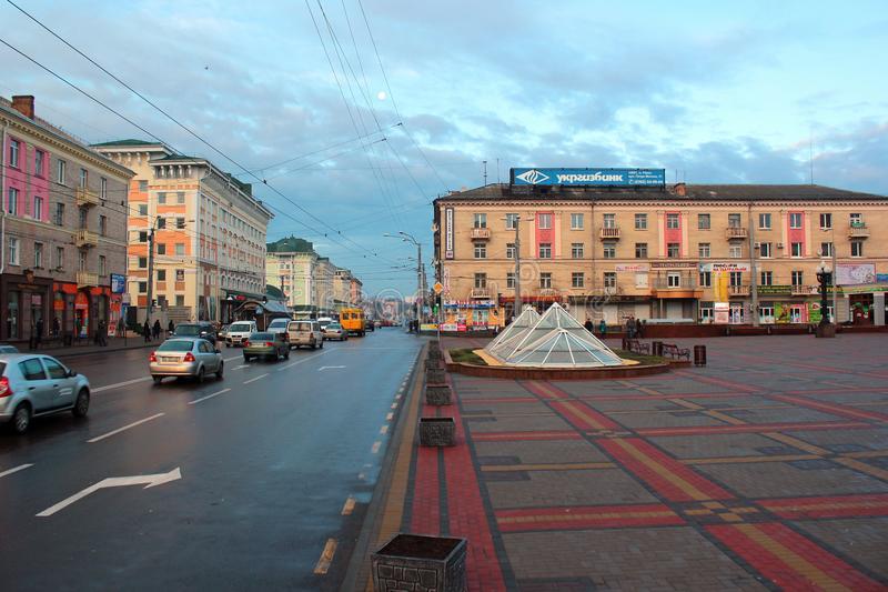 У Рівному не планують перекривати центр для приватних авто