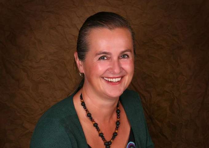 Популярна співачка померла від свідомого зараження коронавірусом