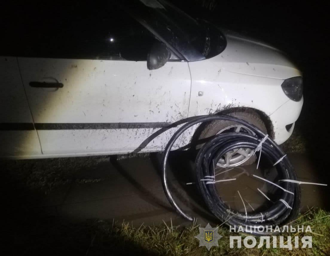 У Рівненському районі злодії поцупили три мотки кабелю